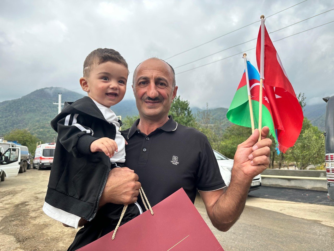 Badara kəndinə yola salınan köç ünvana çatıb - FOTOLAR (YENİLƏNİB)